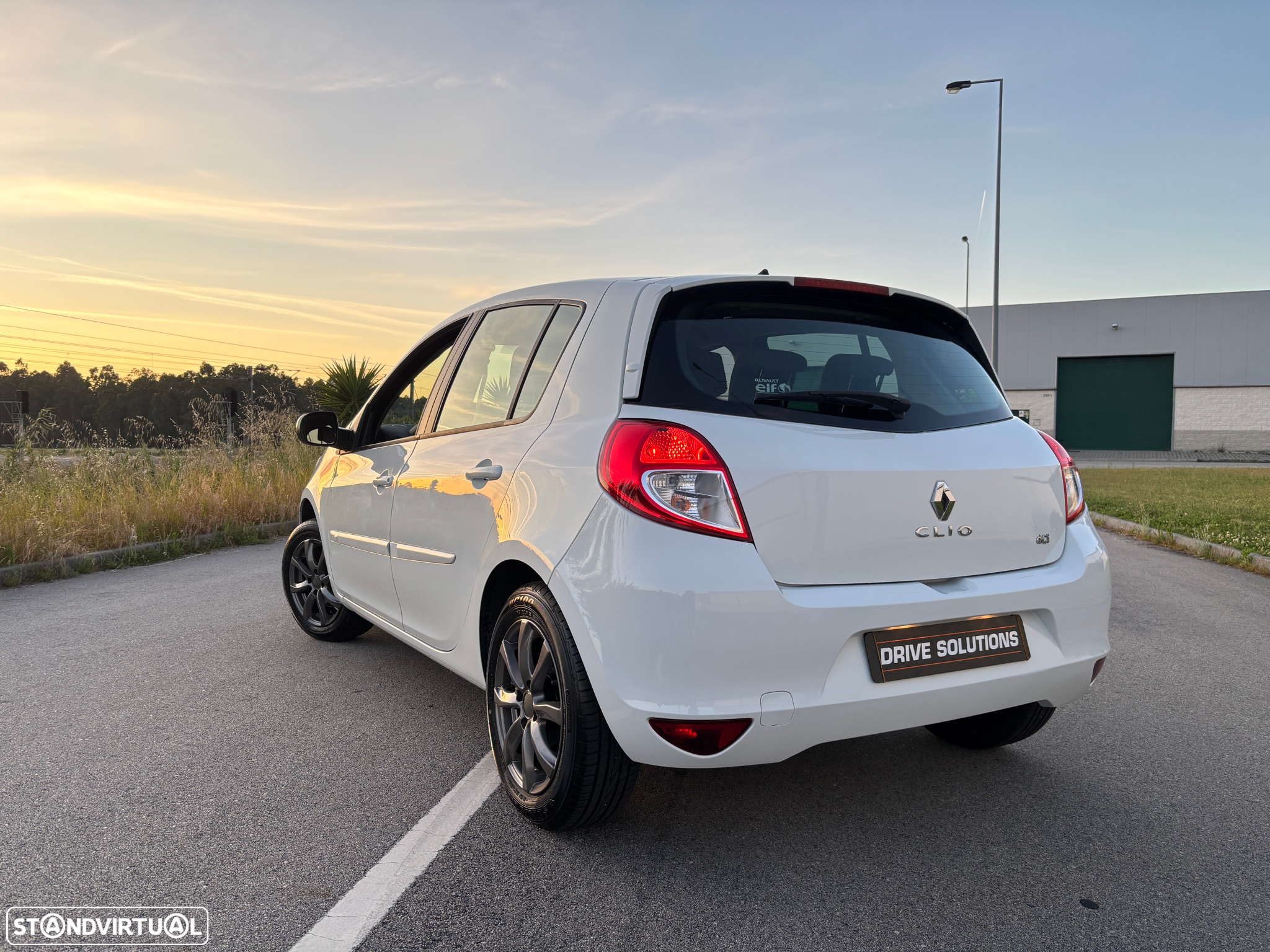 Renault Clio 1.5 dCi Dynamique S - 13