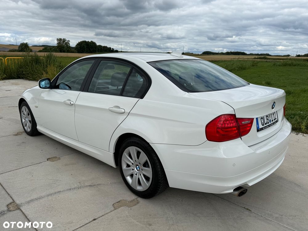 BMW Seria 3 318i Edition Lifestyle - 9