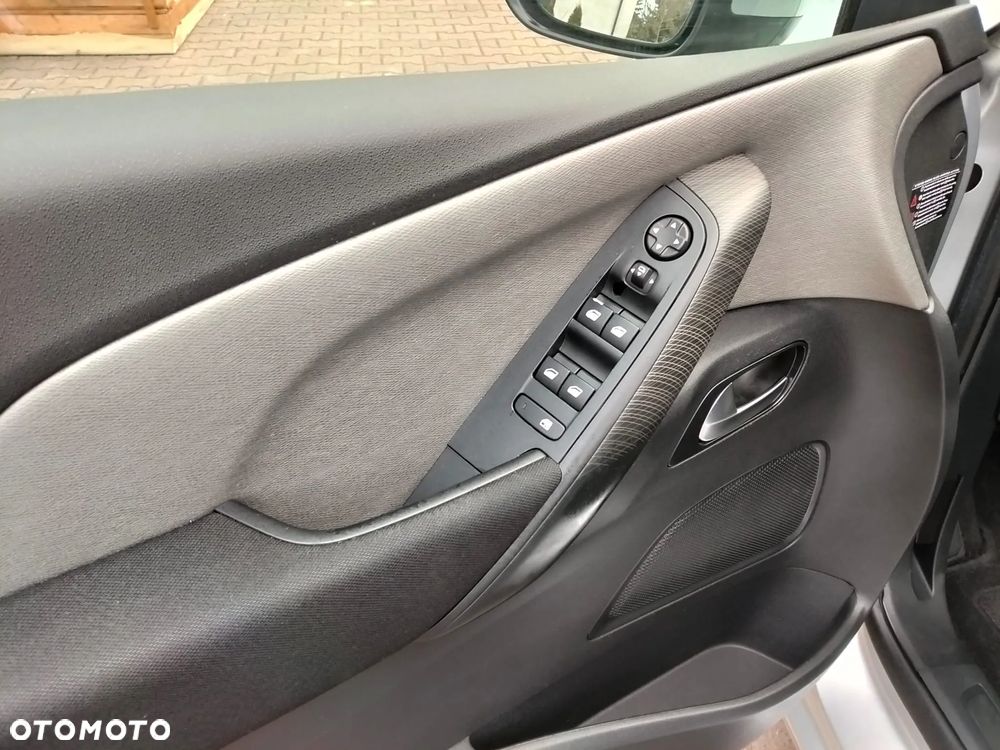 Citroën C4 Picasso 1.2 PureTech MoreLife S&S - 22