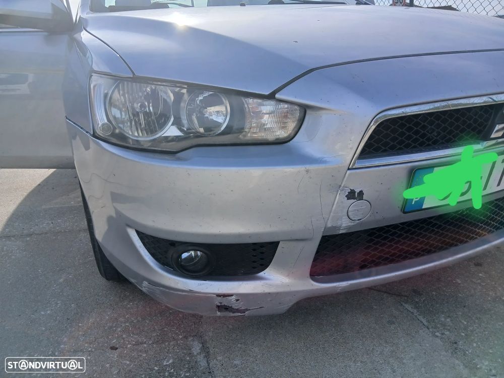 Mitsubishi Lancer - 9