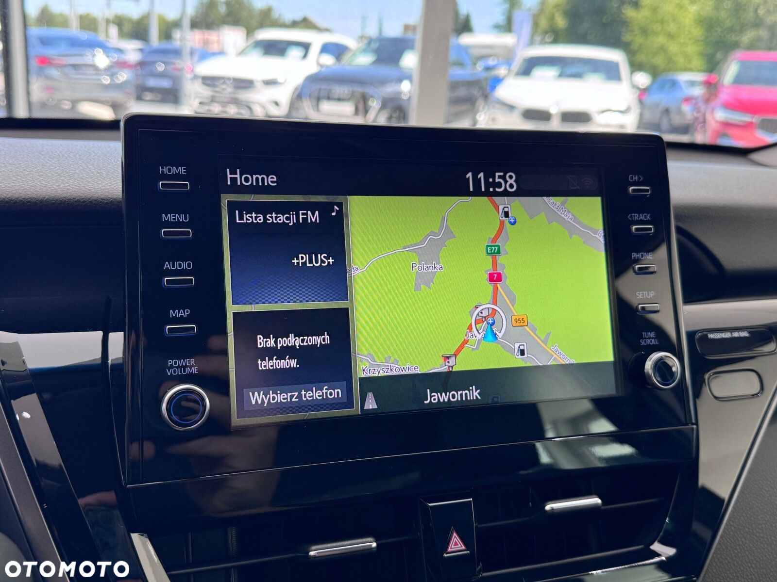 Toyota Camry - 30