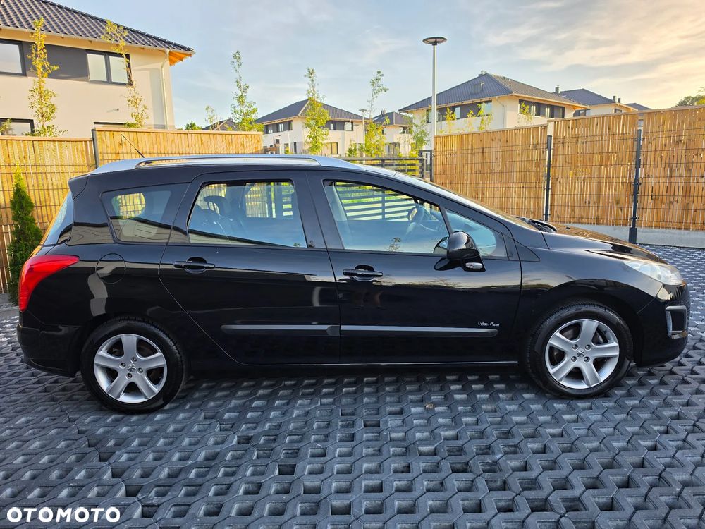 Peugeot 308 100 VTi Urban Move First Edition - 4