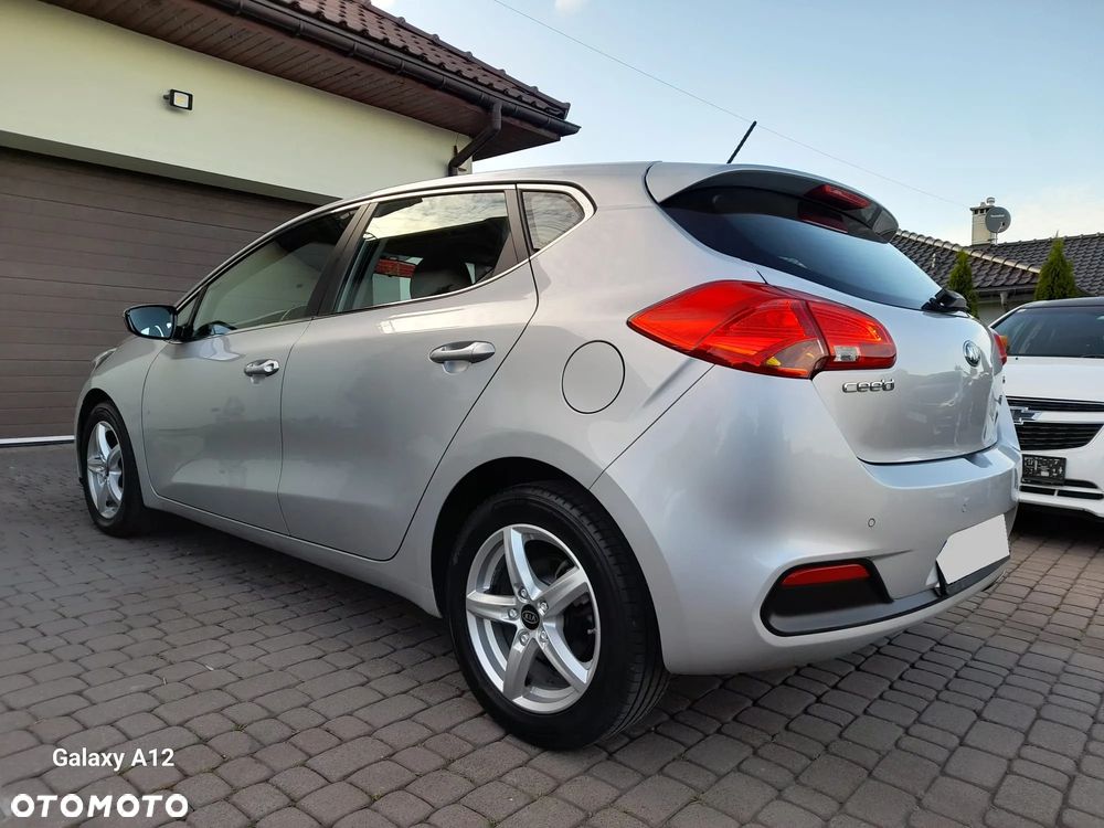 Kia Ceed 1.4 CVVT ISG Attract - 3
