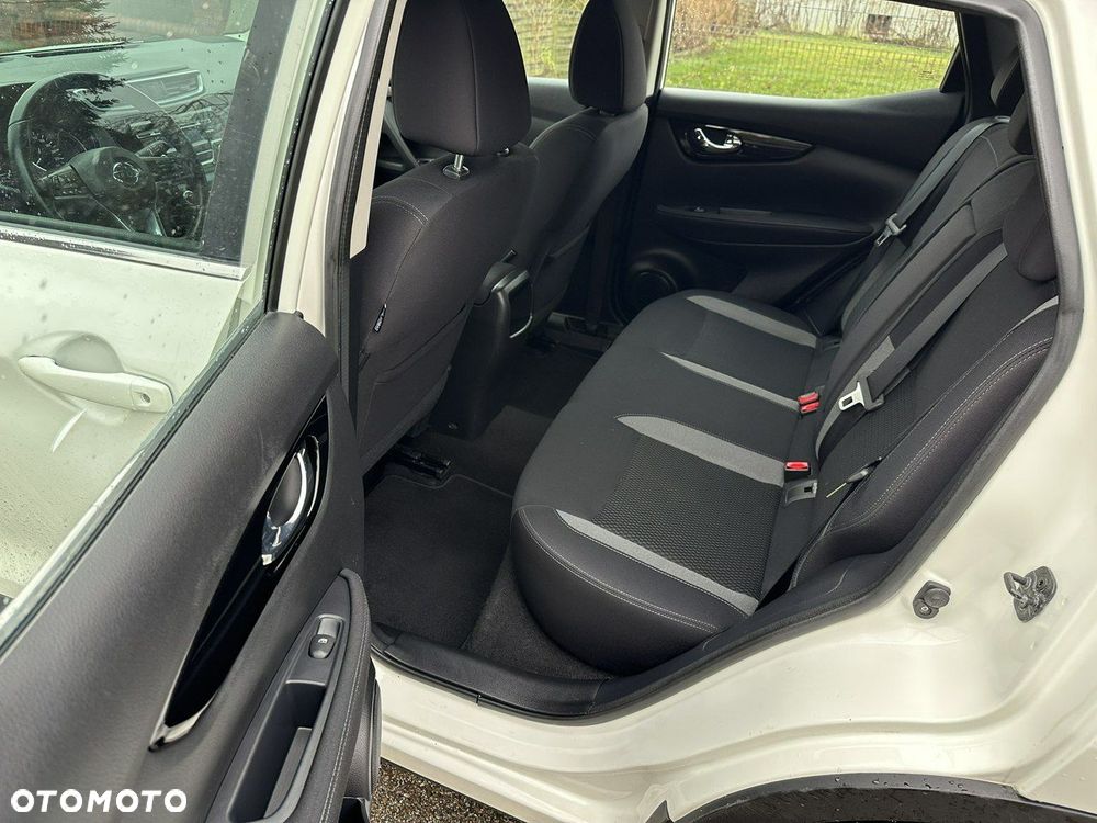 Nissan Qashqai - 22