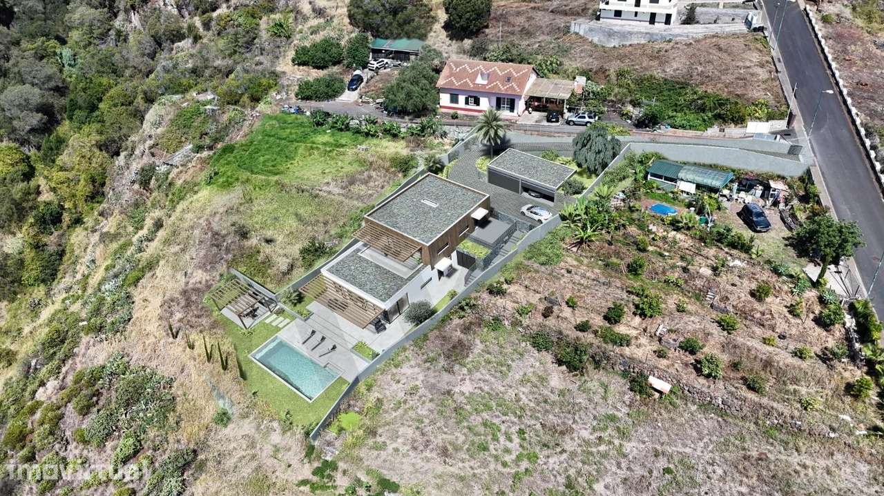 Moradia T2+1 com piscina em Agua de pena - Grande imagem: 2/25