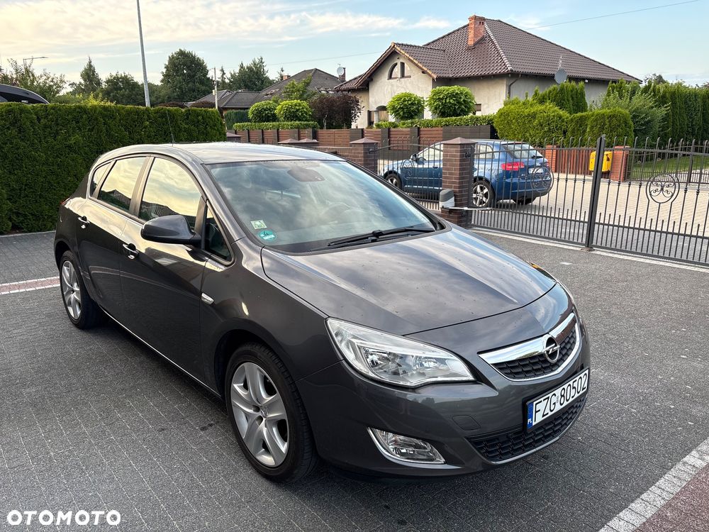 Opel Astra 1.4 T Cosmo - 8