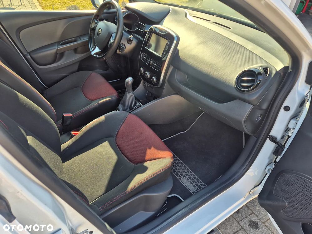 Renault Clio 1.2 16V Limited EU6 - 14