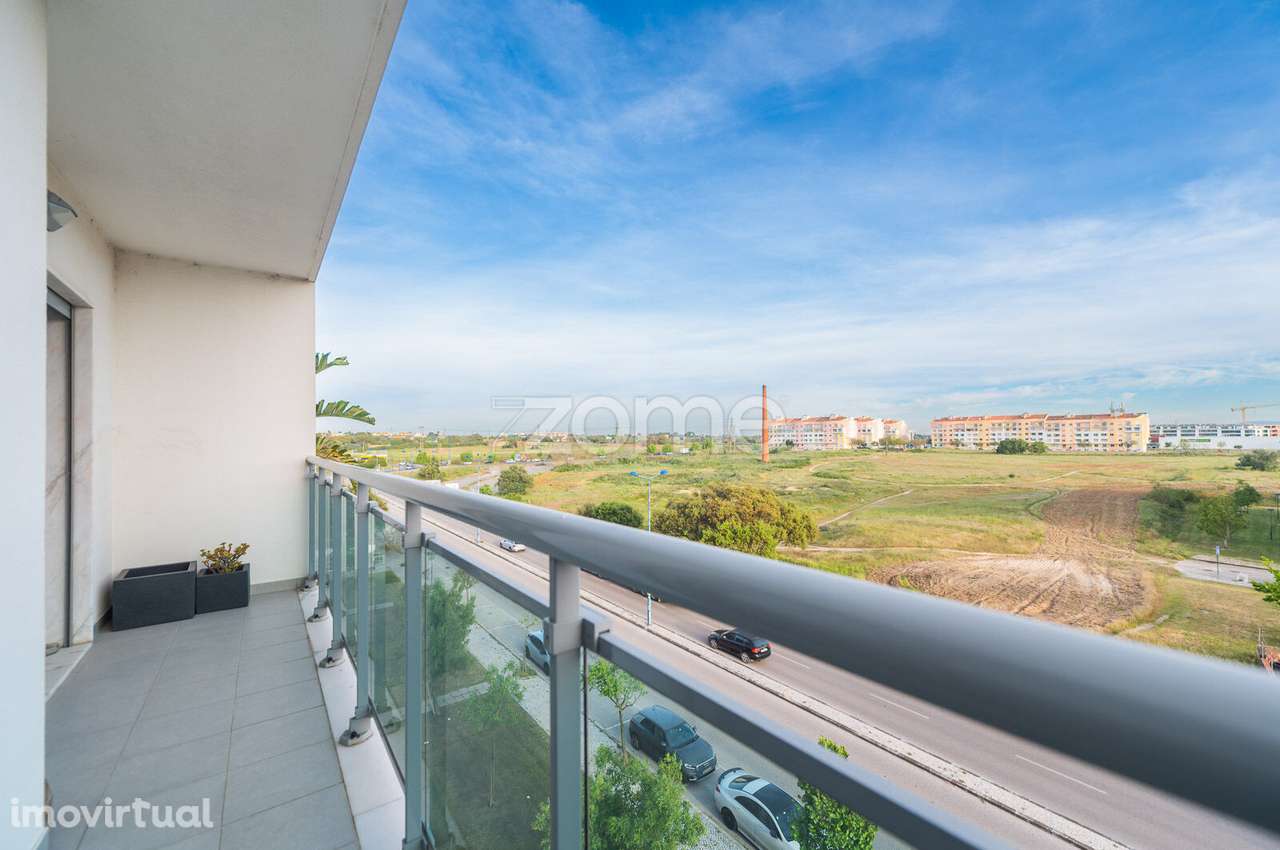T3+1 duplex com terraços de uso exclusivo no Montijo - Grande imagem: 5/46