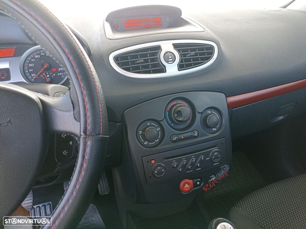 Renault Clio 1.2 16V Rip Curl - 8