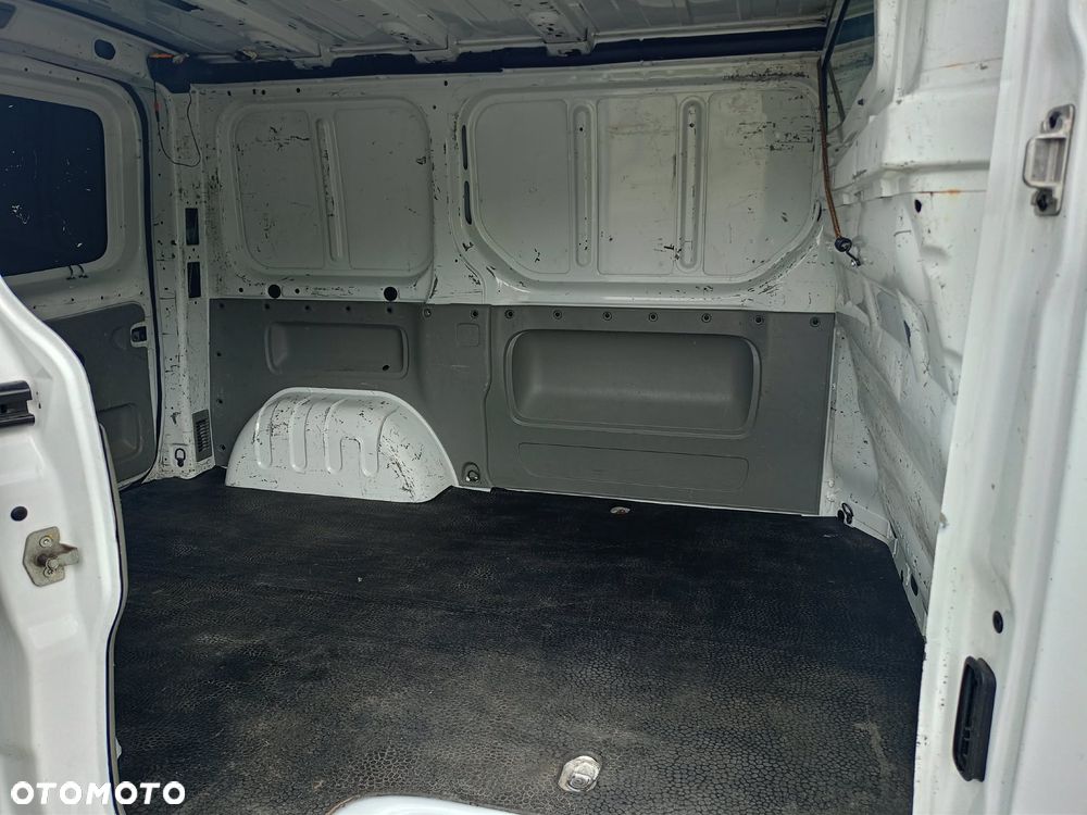 Renault Trafic - 14