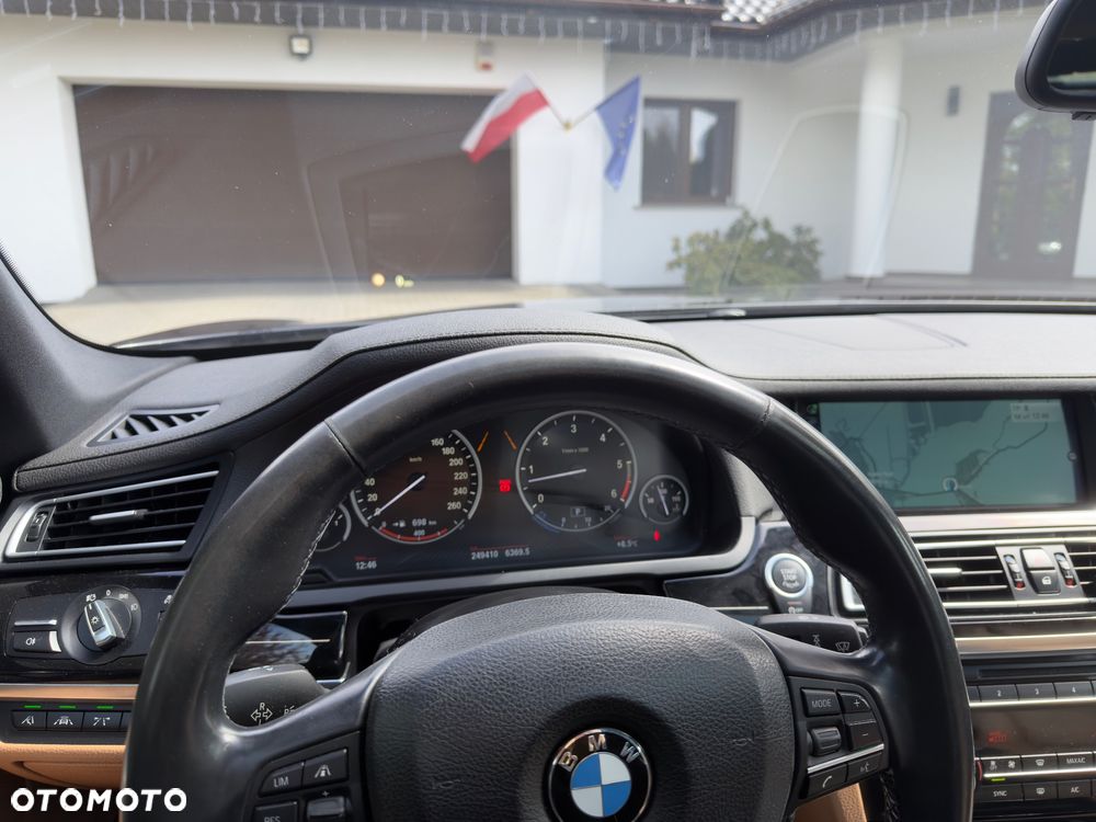 BMW Seria 7 750d xDrive - 22
