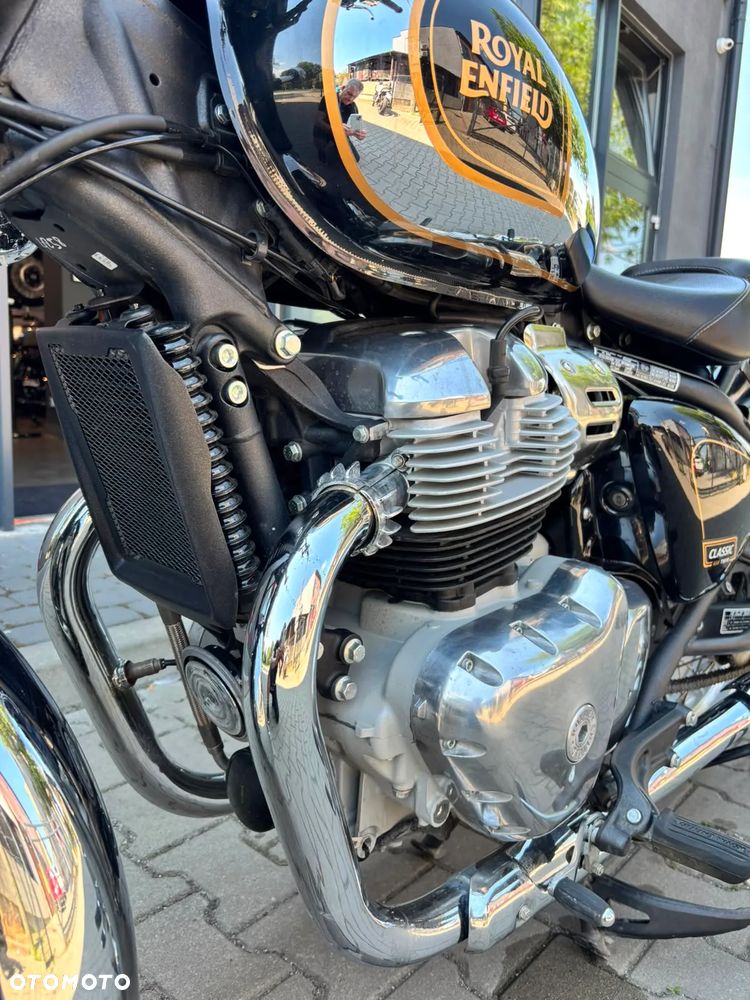 Royal Enfield Classic - 11