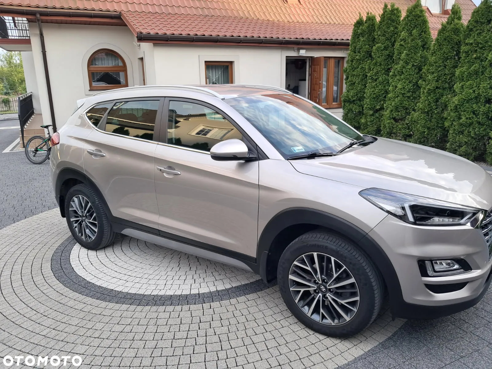 Hyundai Tucson - 2