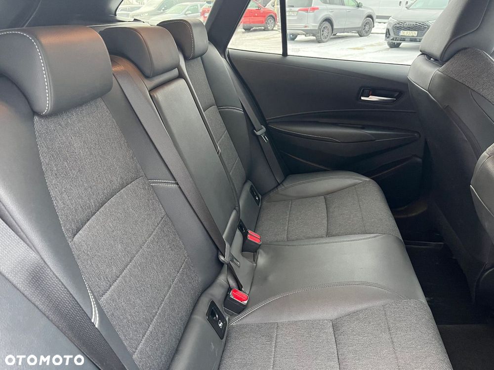 Toyota Corolla 2.0 Hybrid Comfort - 28