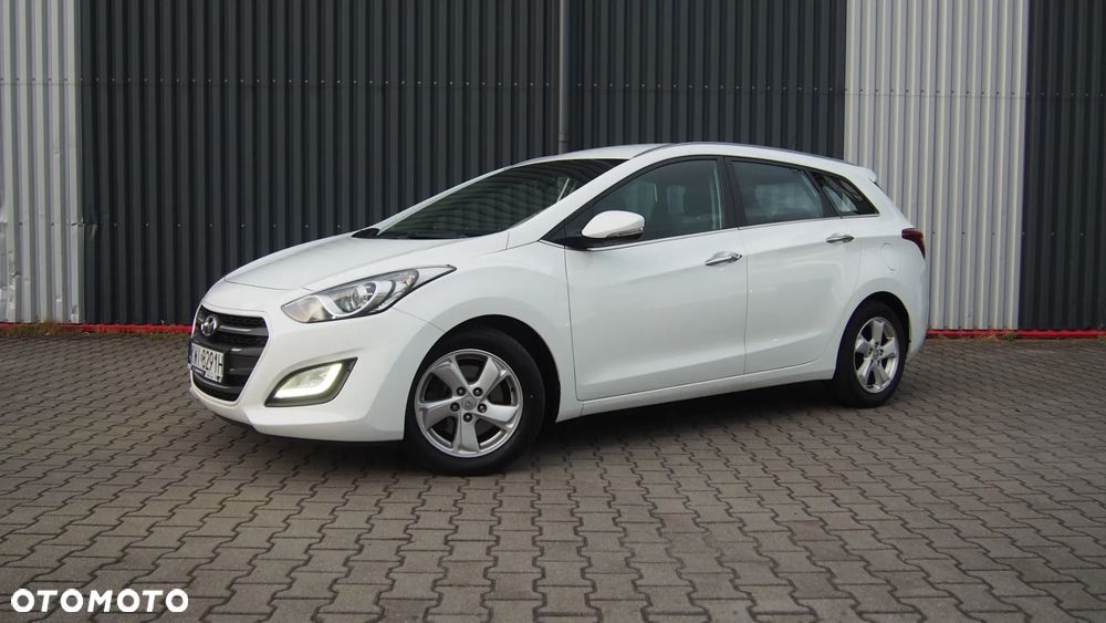 Hyundai i30 1.6 CRDi Automatik Style - 15