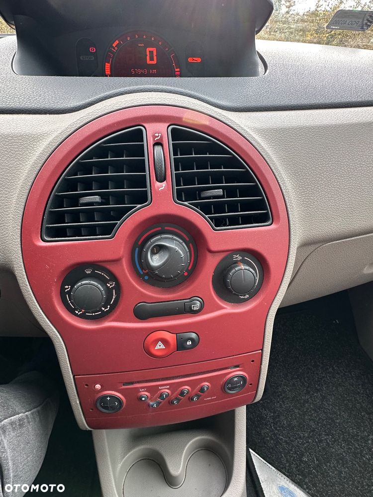 Renault Modus - 10