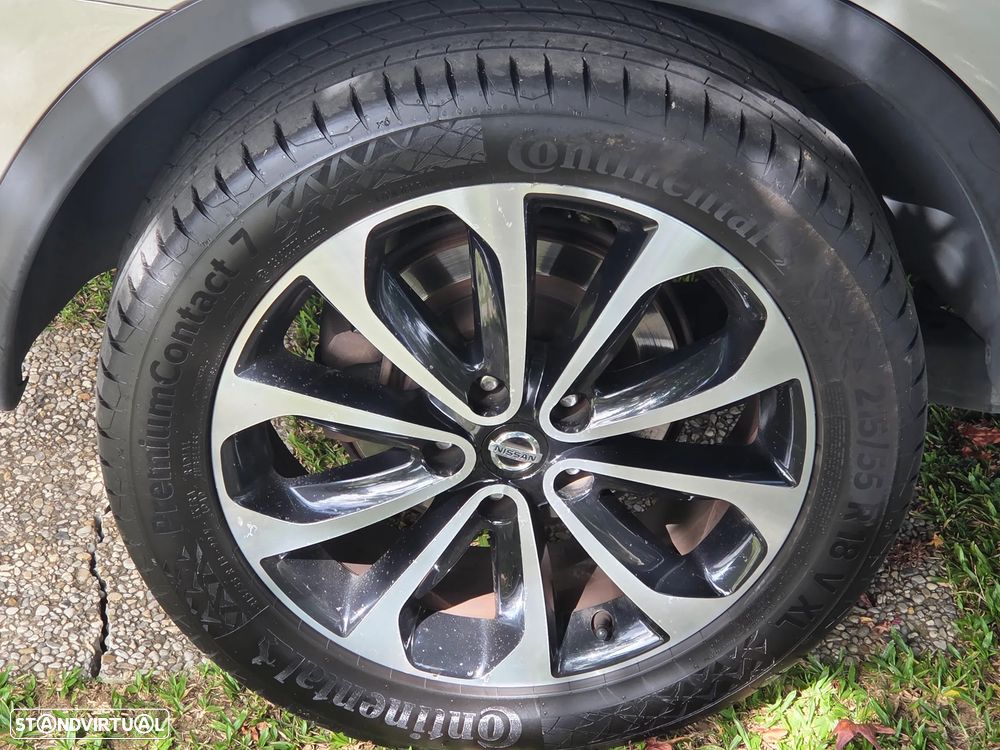 Nissan Qashqai 1.6 dCi Tekna Premium 18 - 27