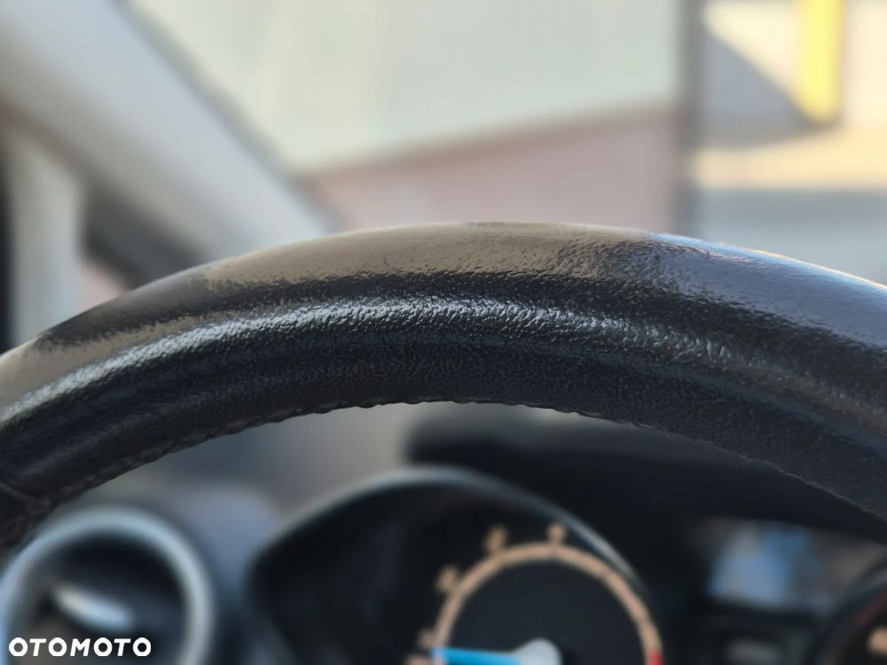 Ford Fiesta 1.0 EcoBoost STart-Stop Titanium - 21