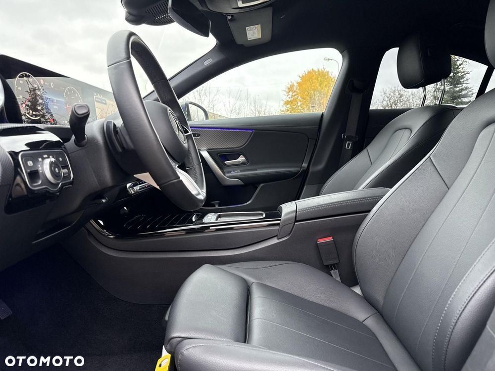 Mercedes-Benz CLA - 10