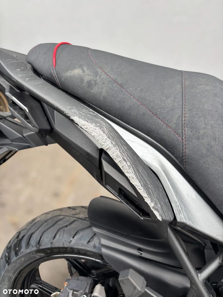 Kawasaki Versys 650 - 12