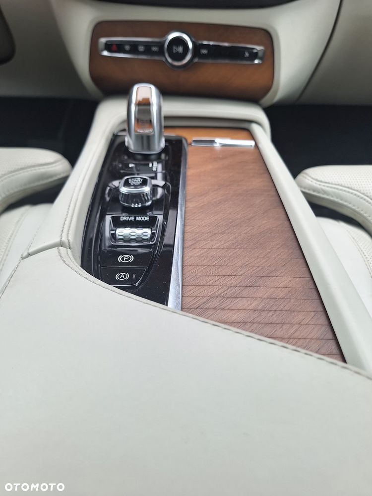 Volvo XC 90 T6 AWD Inscription 7os - 34