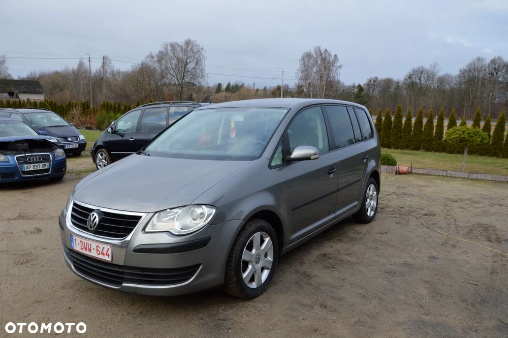 Volkswagen Touran 1.9 TDI Highline - 11