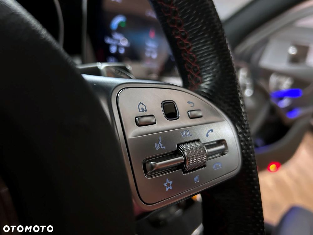 Mercedes-Benz GLC - 23