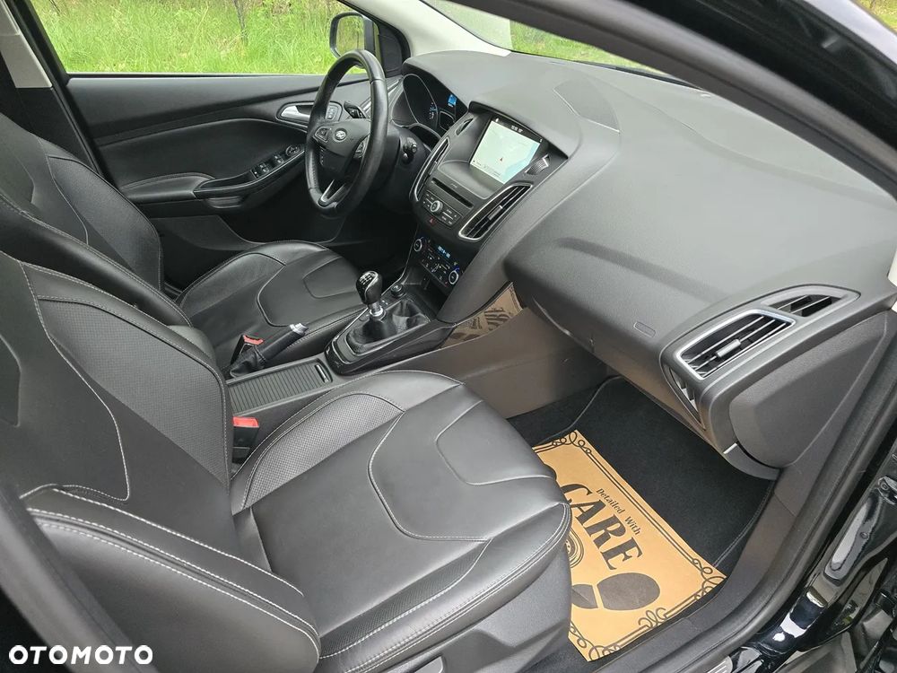 Ford Focus - 14