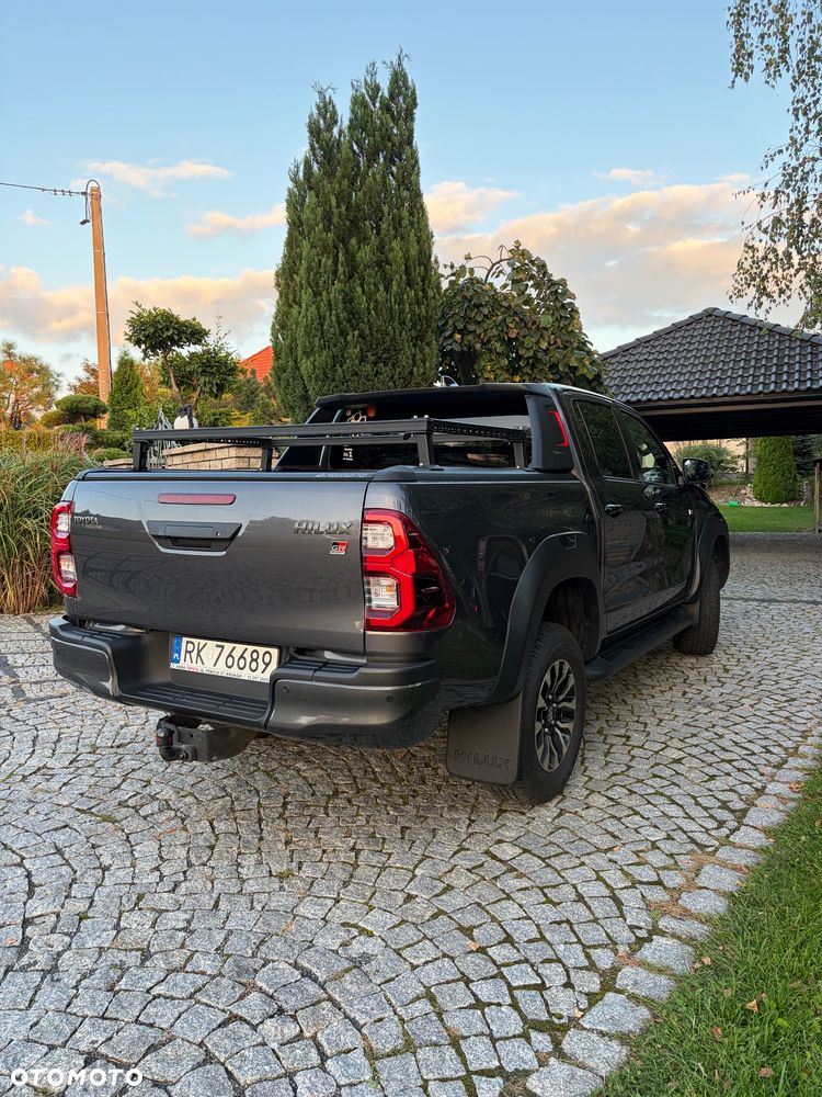 Toyota Hilux 2.8 D-4D Double Cab GR Sport 4x4 - 2
