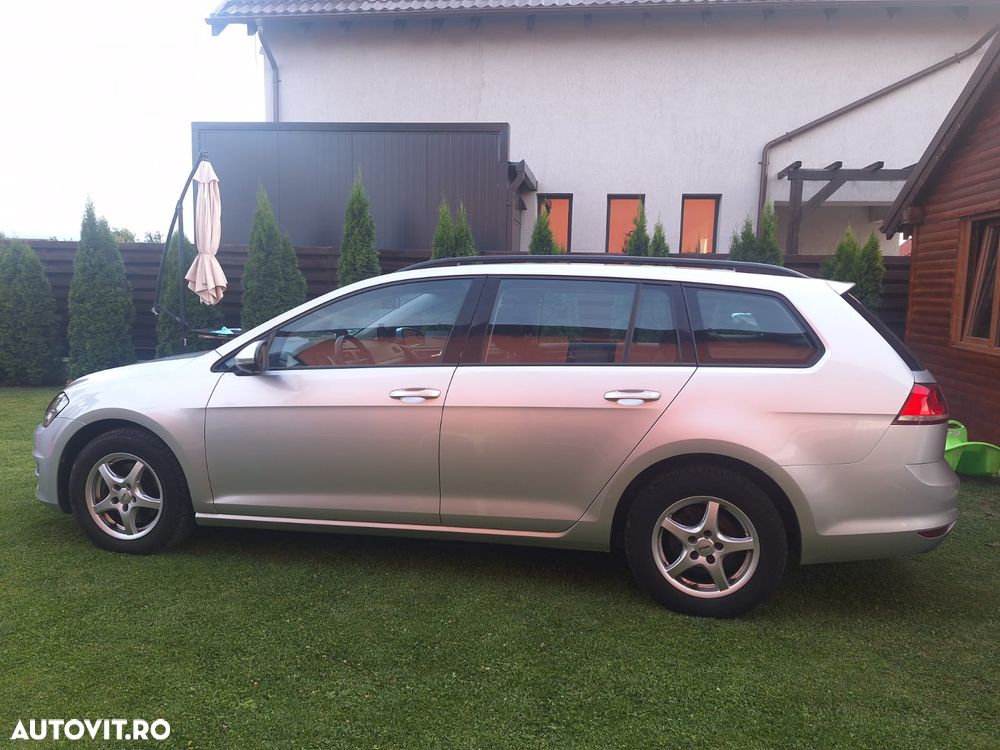 Volkswagen Golf 1.6 TDI DPF BMT Highline - 11