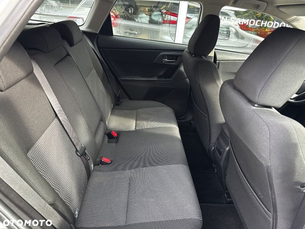Toyota Auris 1.6 Life+ - 26