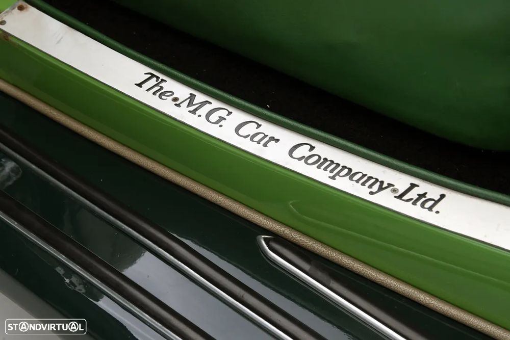 MG Midget - 17
