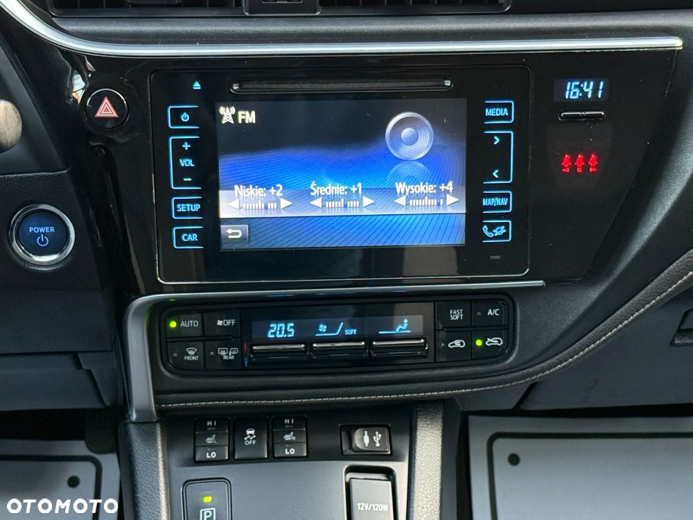 Toyota Auris Hybrid 135 Comfort - 9