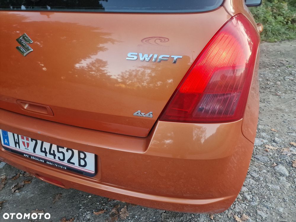 Suzuki Swift 1.3 4x4 Comfort - 26