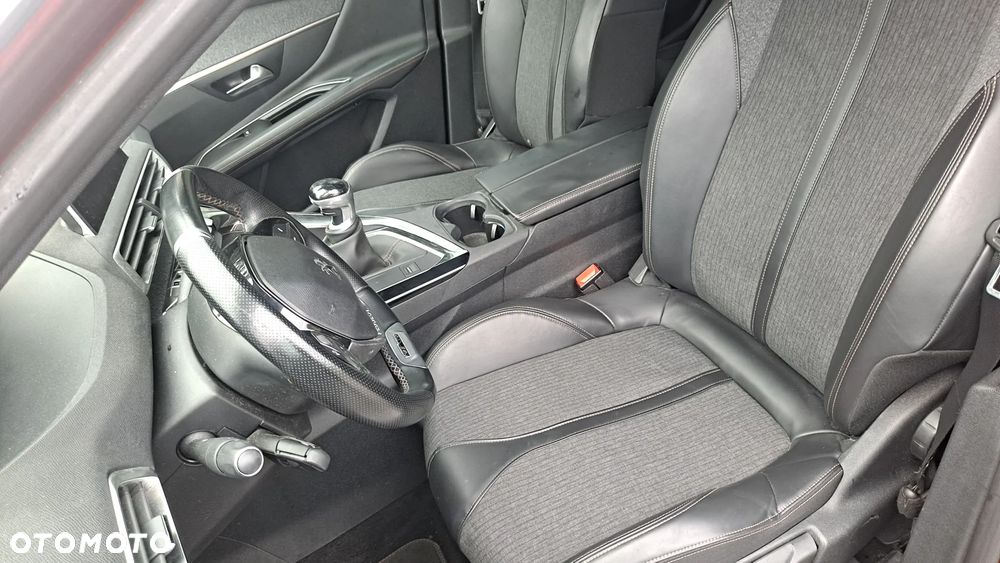 Peugeot 3008 1.2 PureTech Active - 14