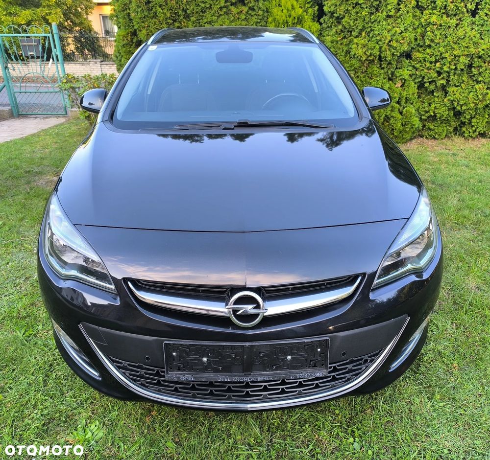 Opel Astra 1.4 Turbo Cosmo - 2