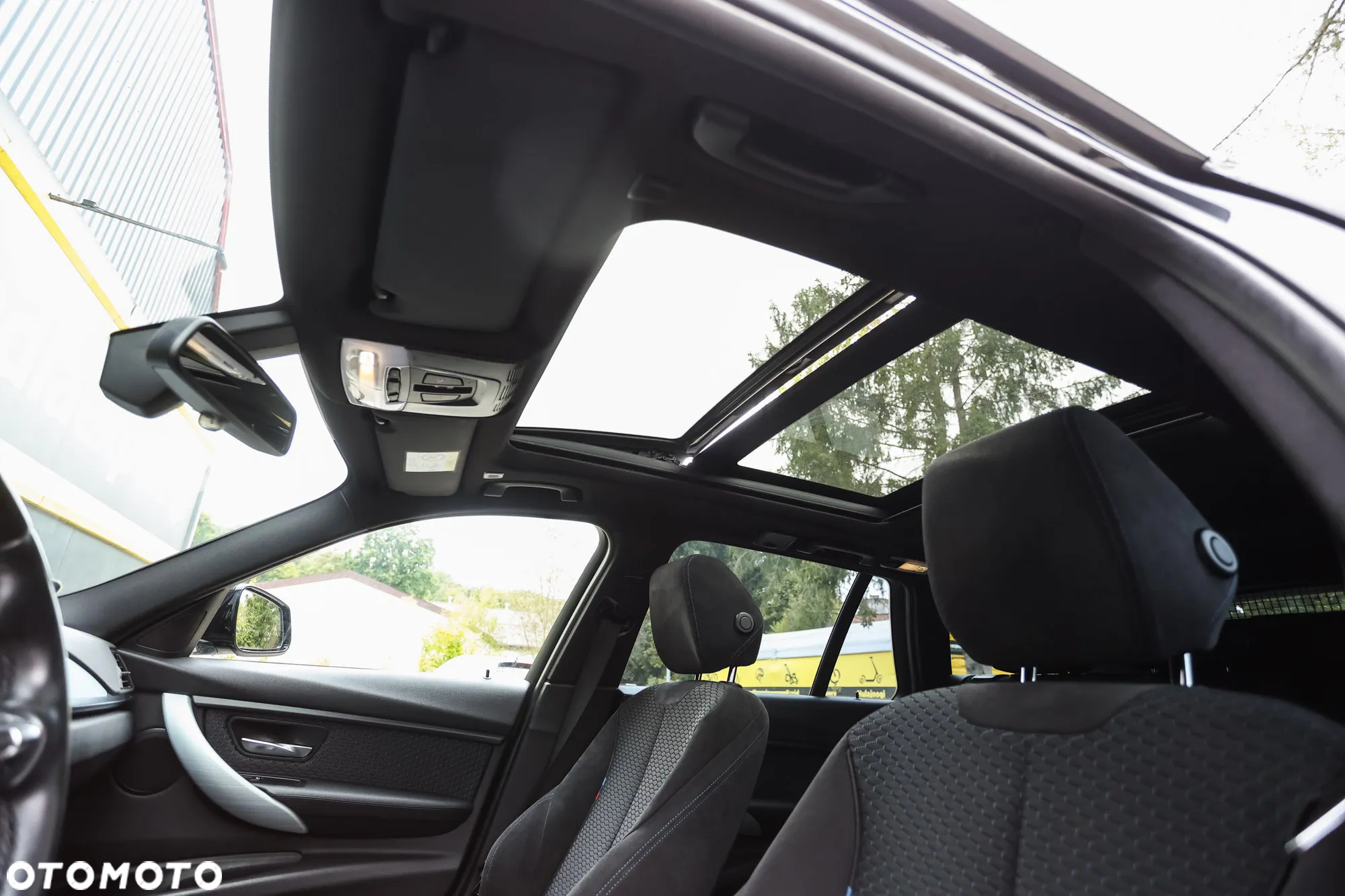 BMW Seria 3 320d Touring Sport Line - 19