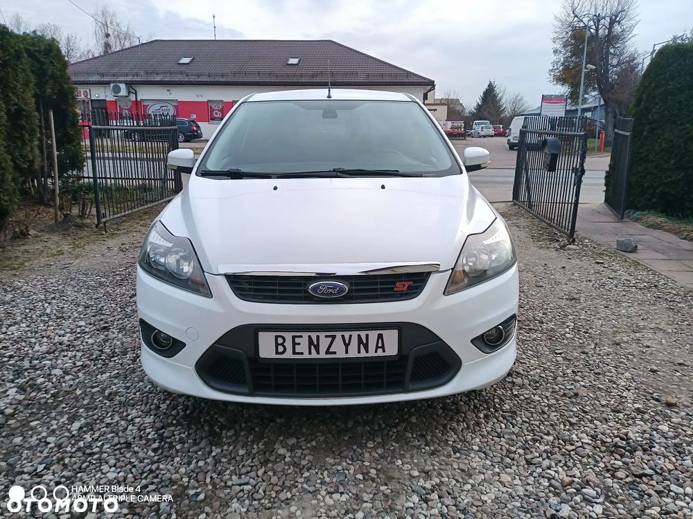 Ford Focus 1.8 Titanium - 2