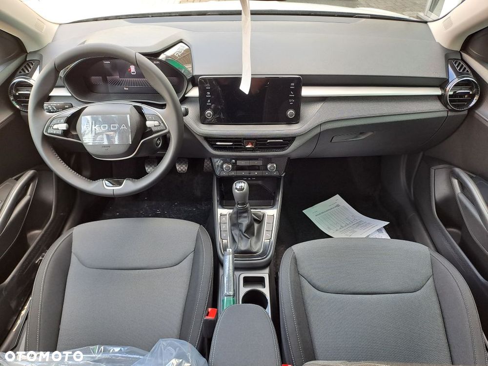 Skoda Fabia 1.0 TSI Drive - 8