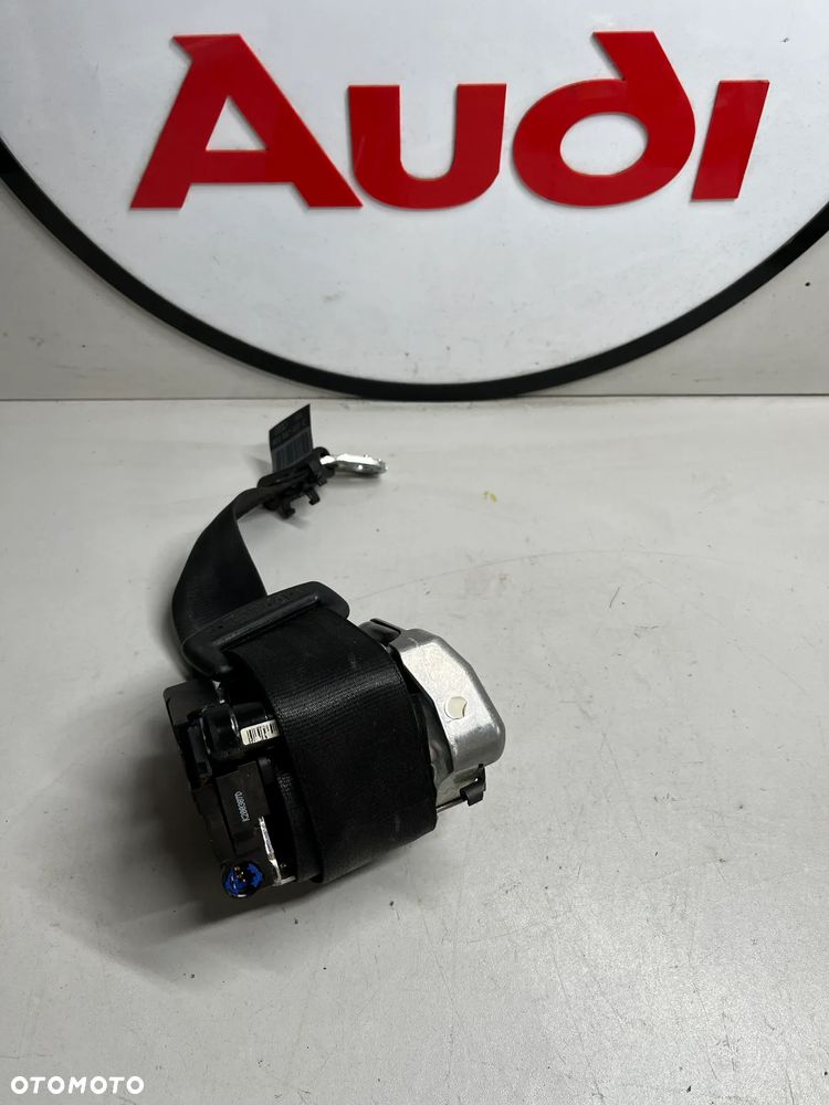 AUDI A8 D3 PASY PAS BEZPIECZEŃSTWA TYŁ 4E0857805 B  4E0857806 B  4E0857807 C - 6