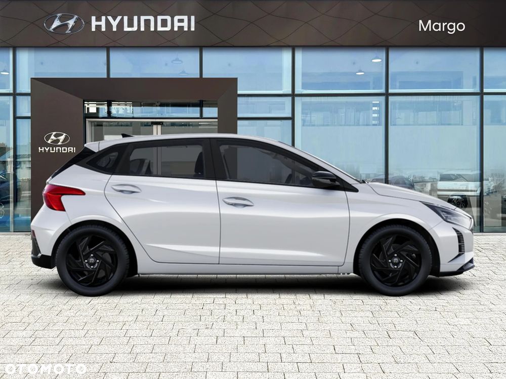 Hyundai i20 1.0 T-GDi Modern Black DCT - 11