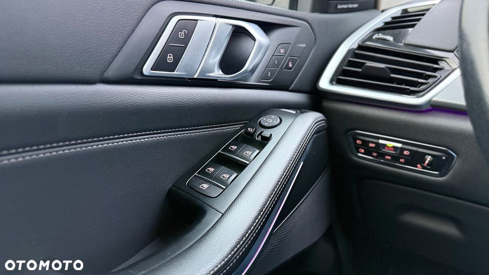 BMW X5 xDrive25d - 12