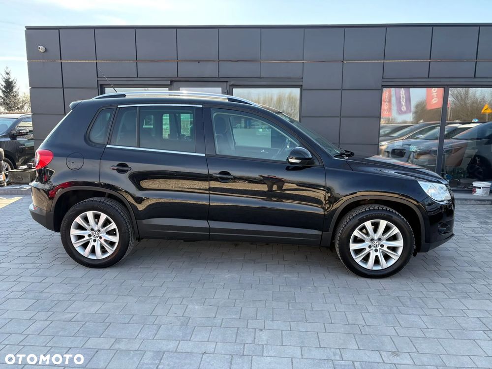 Volkswagen Tiguan - 2