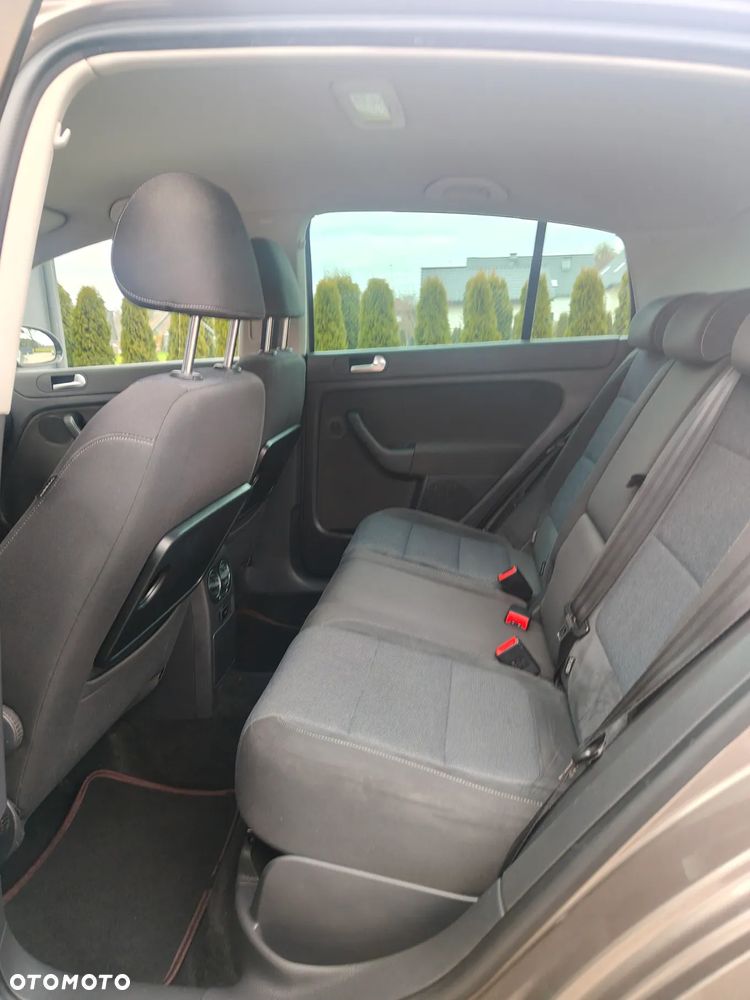 Volkswagen Golf Plus 1.6 TDI DPF Style - 13