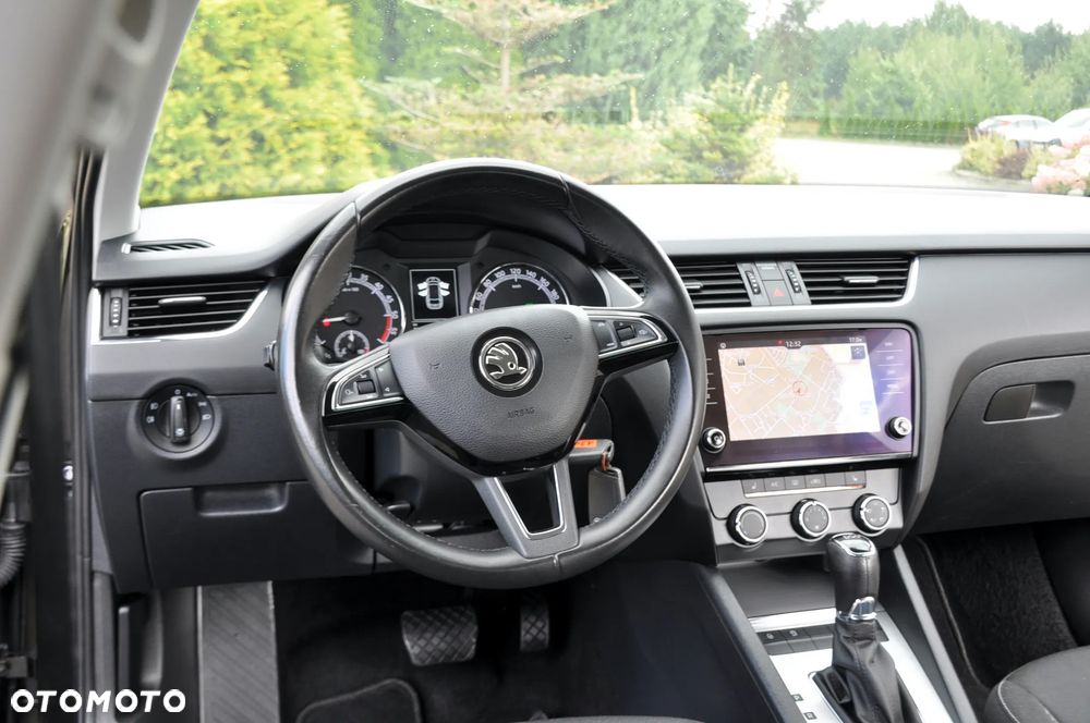 Skoda Octavia 2.0 TDI Elegance DSG - 29