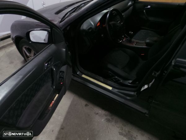 Para Peças Mercedes-Benz C-Class (W203) - 5