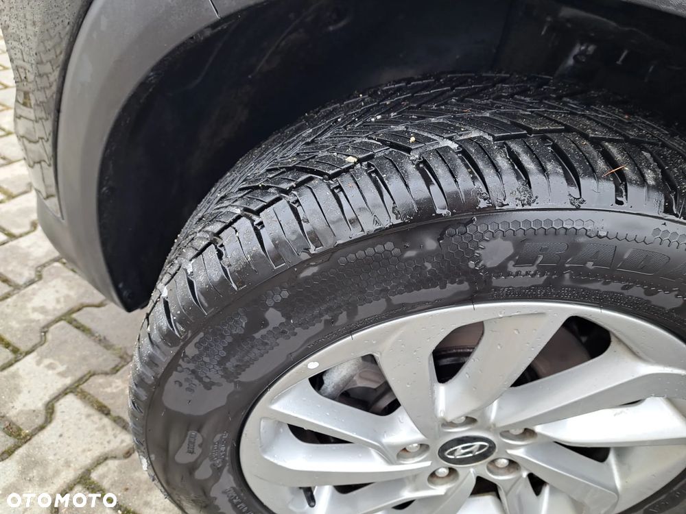 Hyundai Tucson blue 1.7 CRDi 2WD Intro Edition - 20