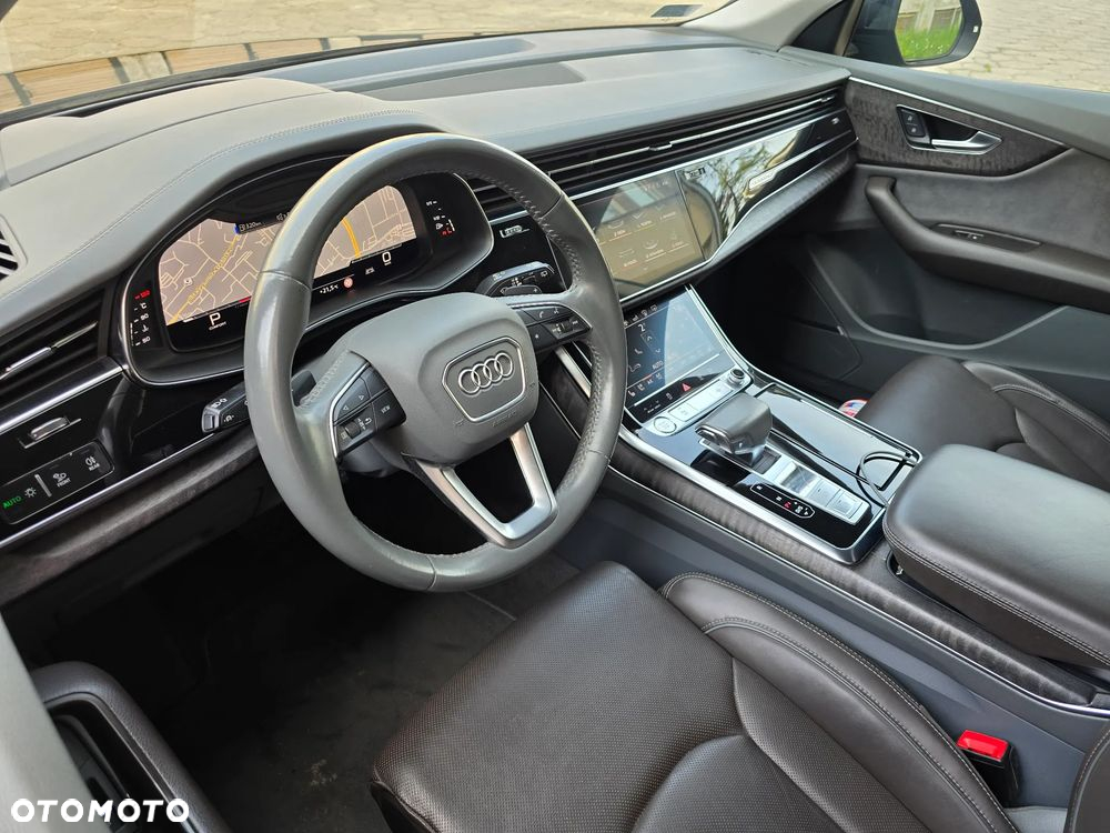 Audi Q8 - 6