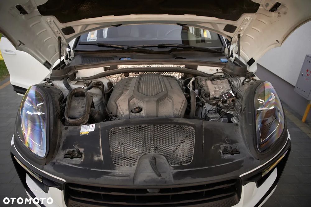 Porsche Macan - 38
