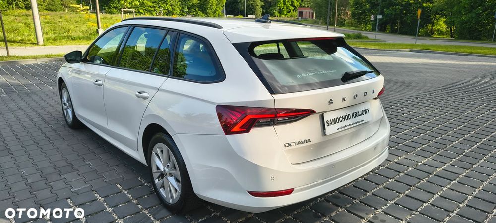 Skoda Octavia 2.0 TDI SCR Ambition - 9